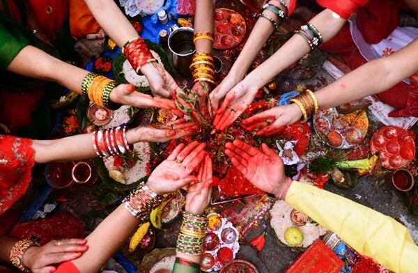 «Риши Панчами» Фотографии Традиционный женский фестиваль Непал Катманду