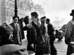 Страстные и нежные поцелуи, увековеченные в объективах фотографов Страстные и нежные поцелуи, увековеченные в объективах фотографов