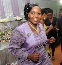 Новая жена президента ЮАР. Бонга Нгема