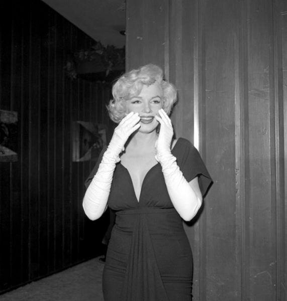 Marilyn Monroe (7) (571x600, 30Kb)