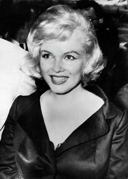 Marilyn Monroe (55) (432x600, 32Kb)