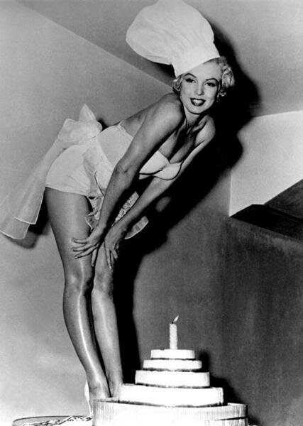 Marilyn Monroe (77) (427x600, 32Kb)