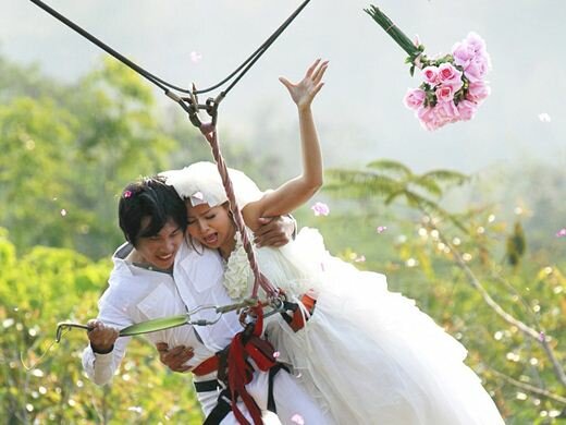 Экстремальные свадебные церемонии в Таиланде. Фотографии